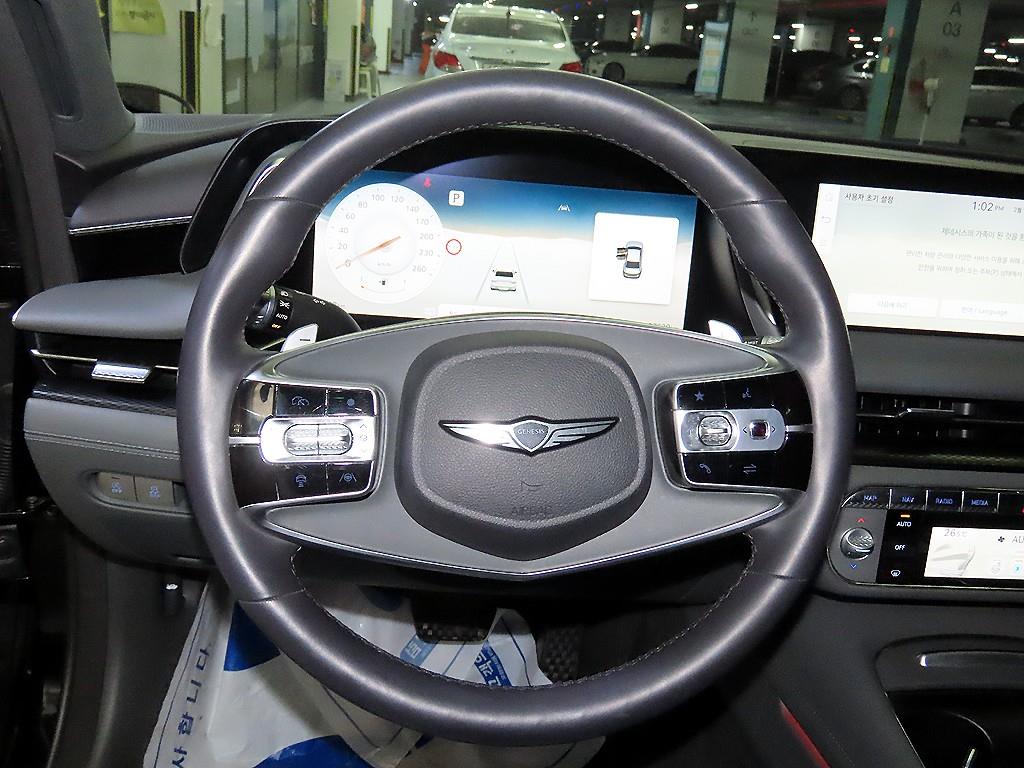 Genesis G90 - Vista 8