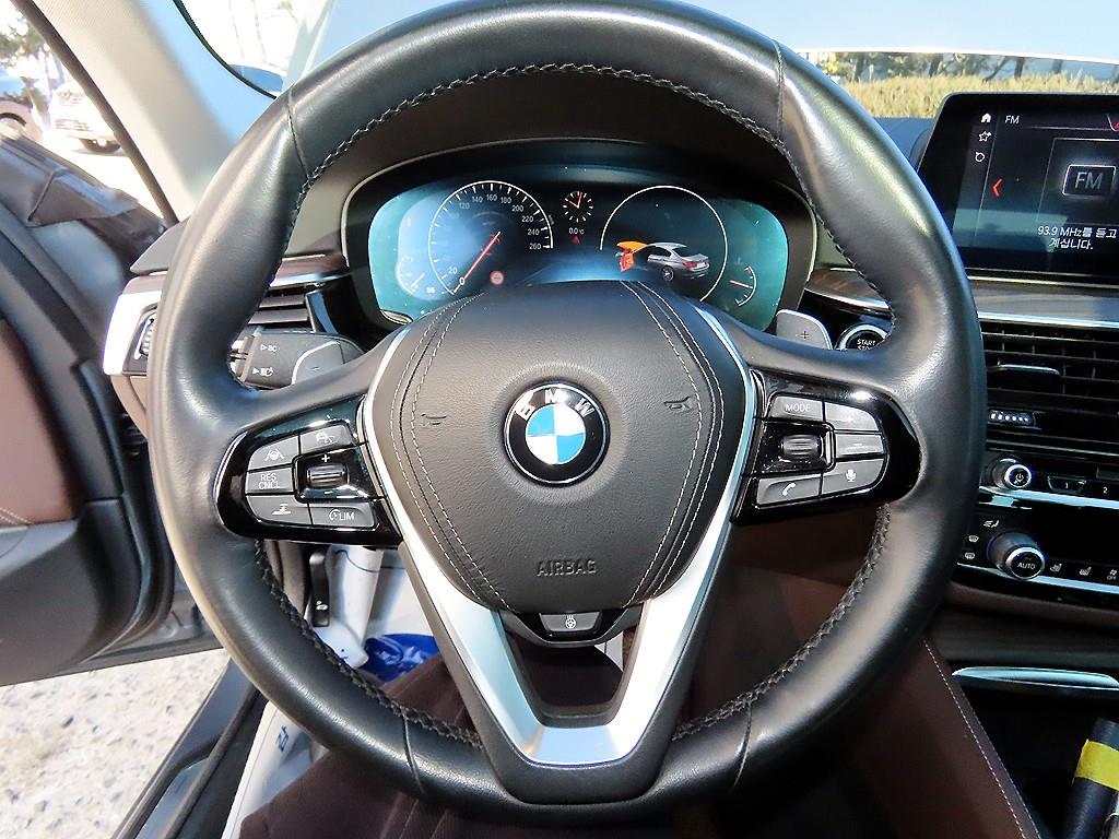 BMW 5 Series - Vista 8