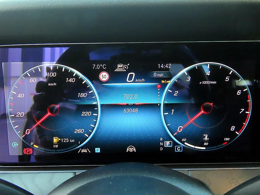 Mercedes Benz E class - Vista 9