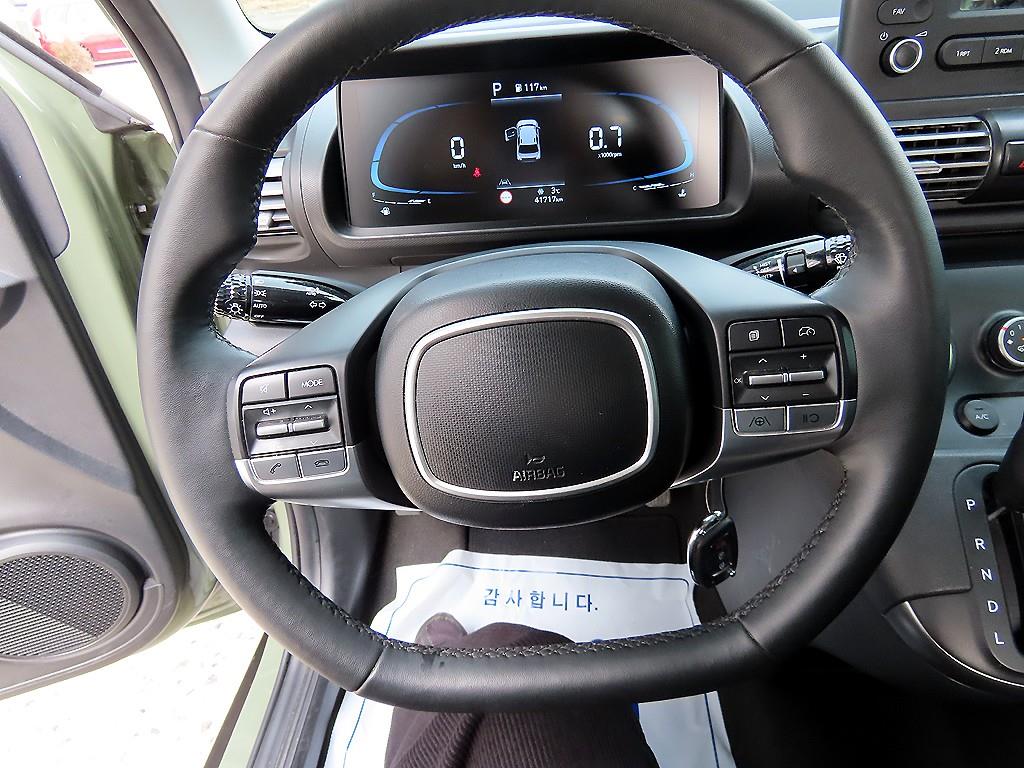 HYUNDAI Casper - Vista 8