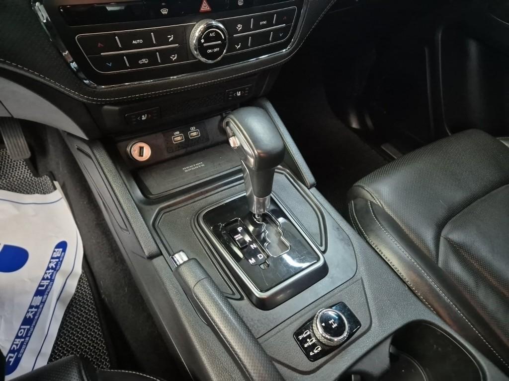 Ssangyong Rexton - Vista 8