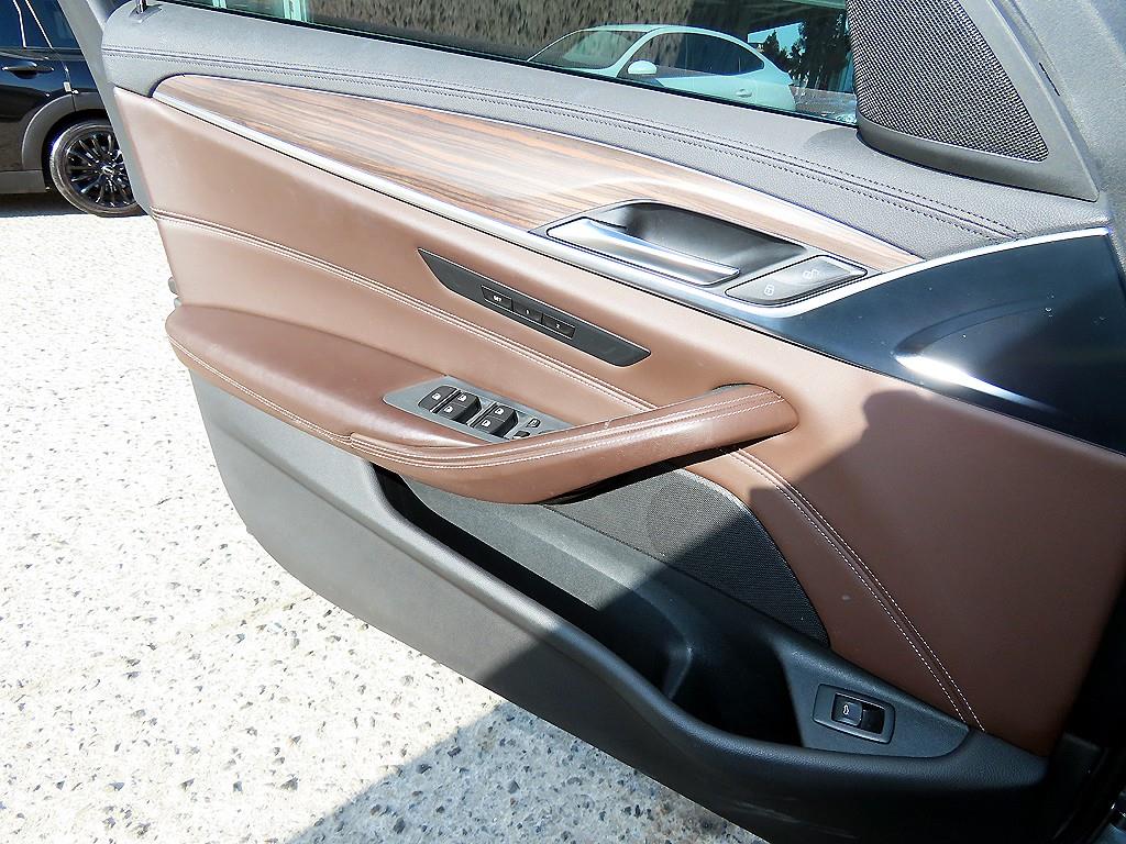 BMW 5 Series - Vista 12