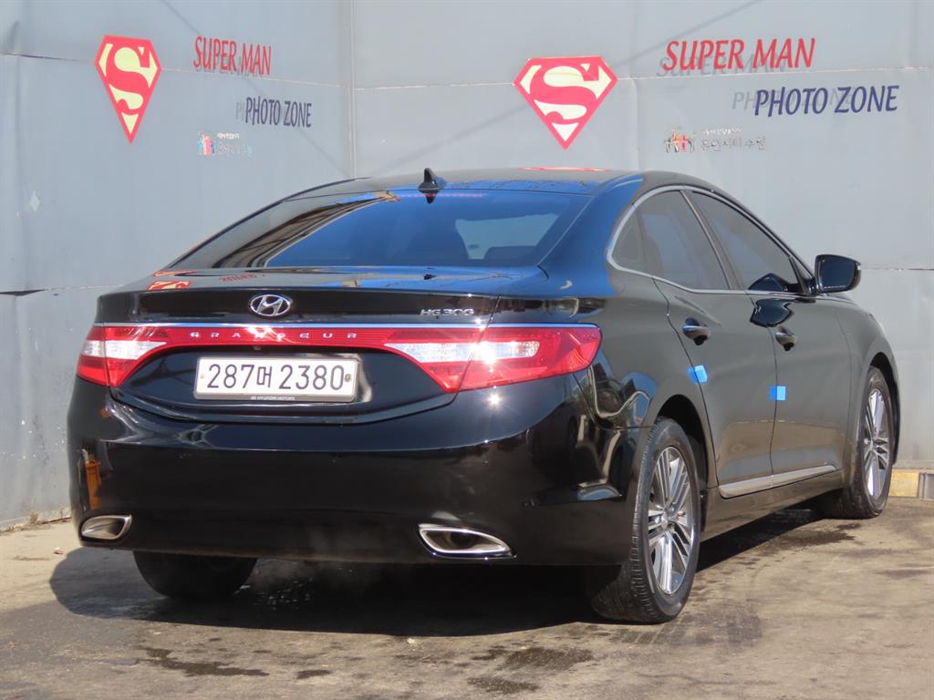 HYUNDAI Grandeur - Vista 7