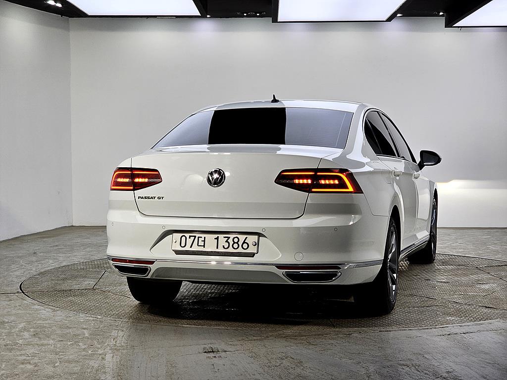 Volkswagen Passat - Vista 3