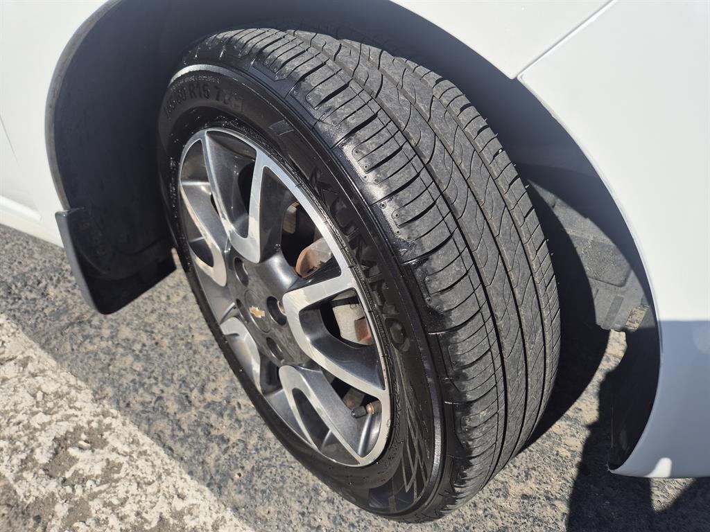 Chevrolet Spark - Vista 11