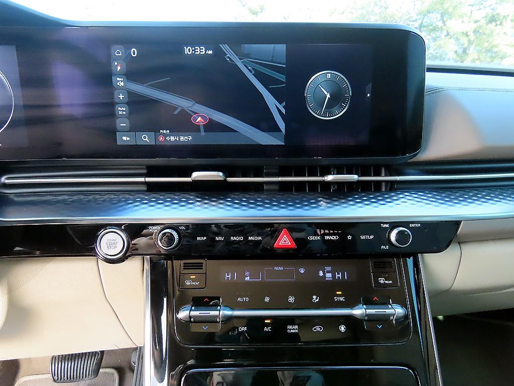 KIA Carnival - Vista 12