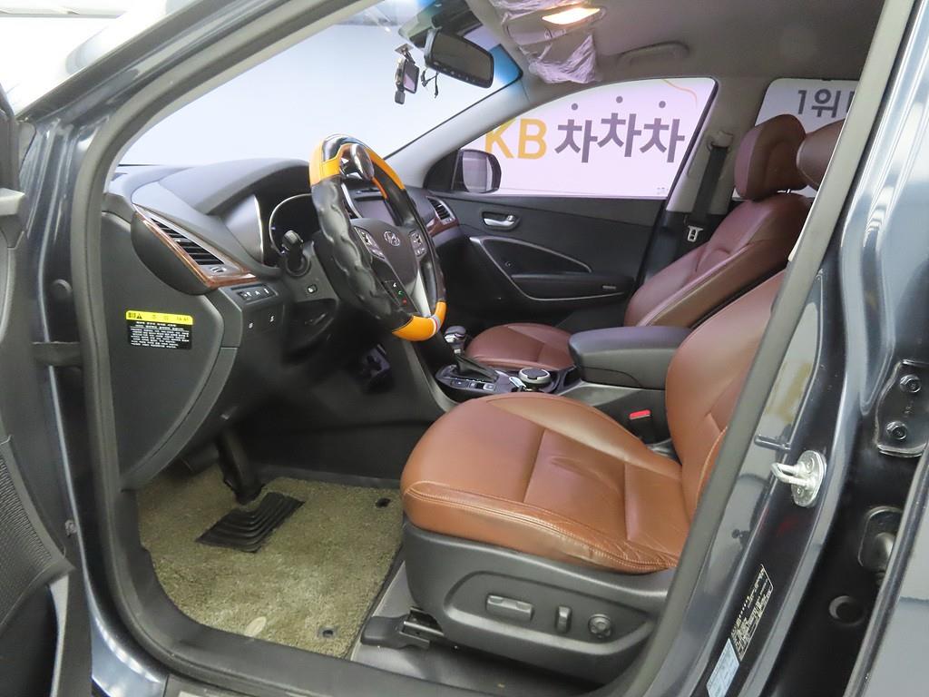 HYUNDAI Maxcruz - Vista 5