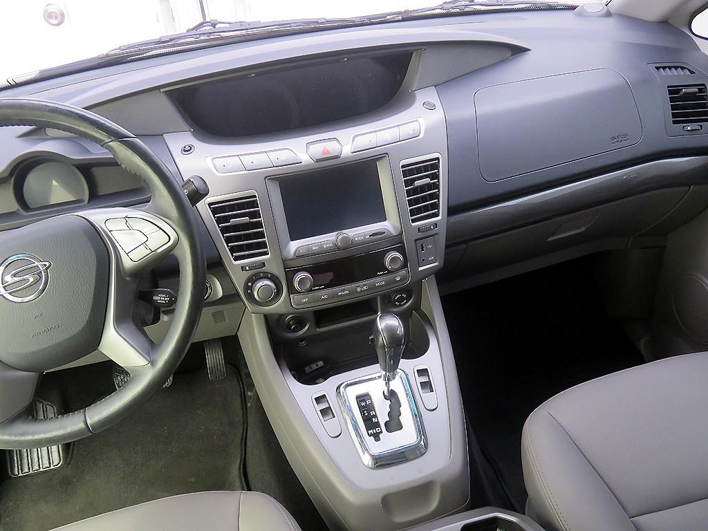 Ssangyong Korando - Vista 11