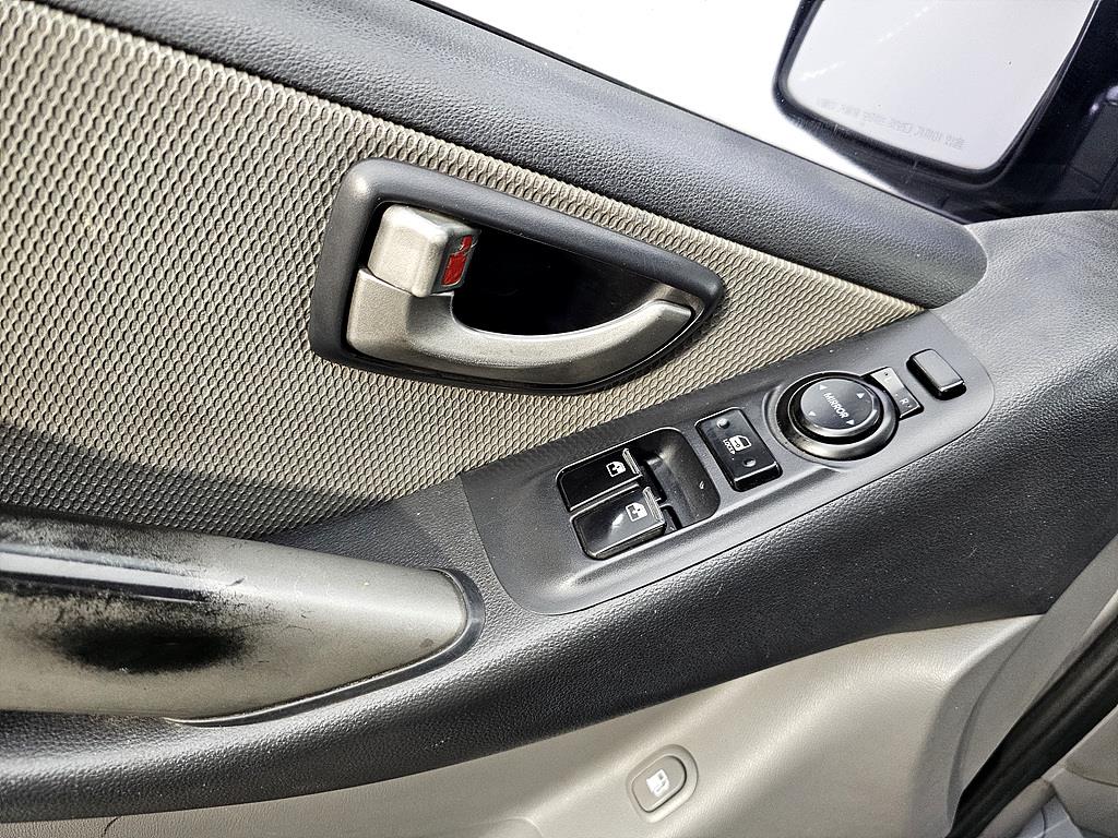 HYUNDAI Starex - Vista 11