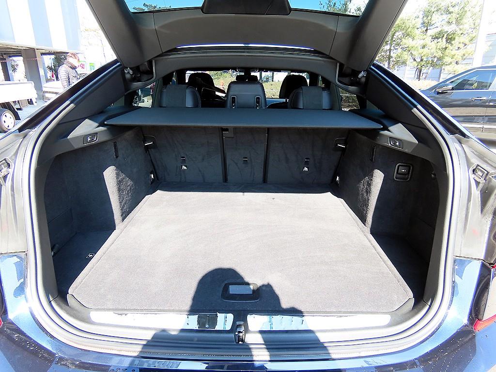 BMW Gran Turismo 2021 Negro - Importación desde Corea - HF Imports Iquique - Foto 17