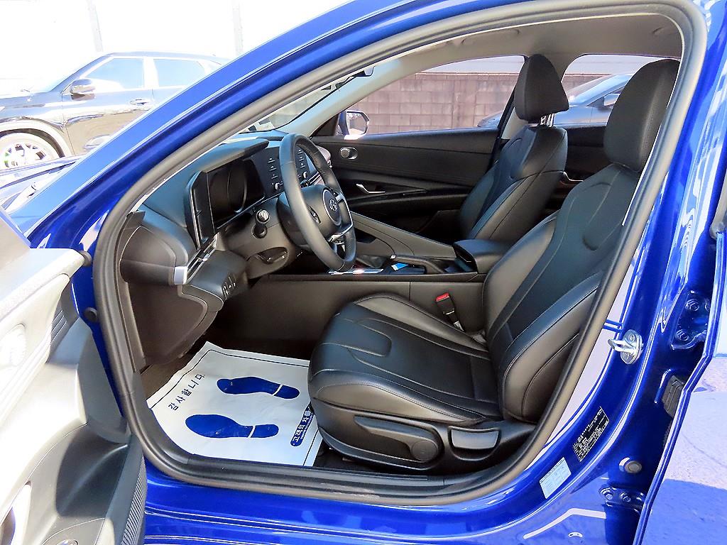 HYUNDAI Avante - Vista 5