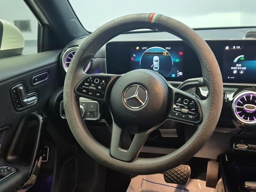 Mercedes Benz A Class - Vista 9