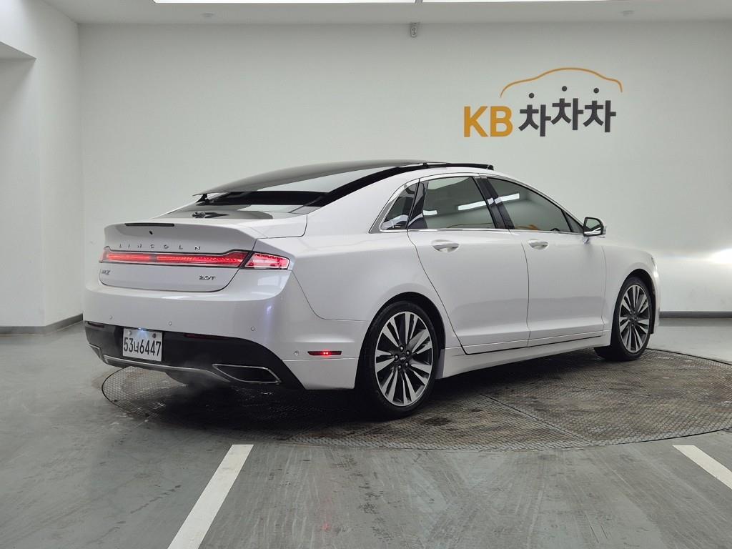 Lincoln MKZ - Vista 4