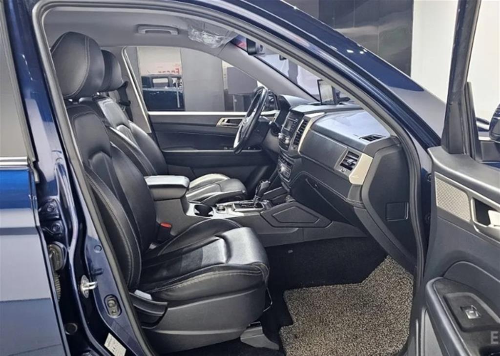 Ssangyong Rexton - Vista 9