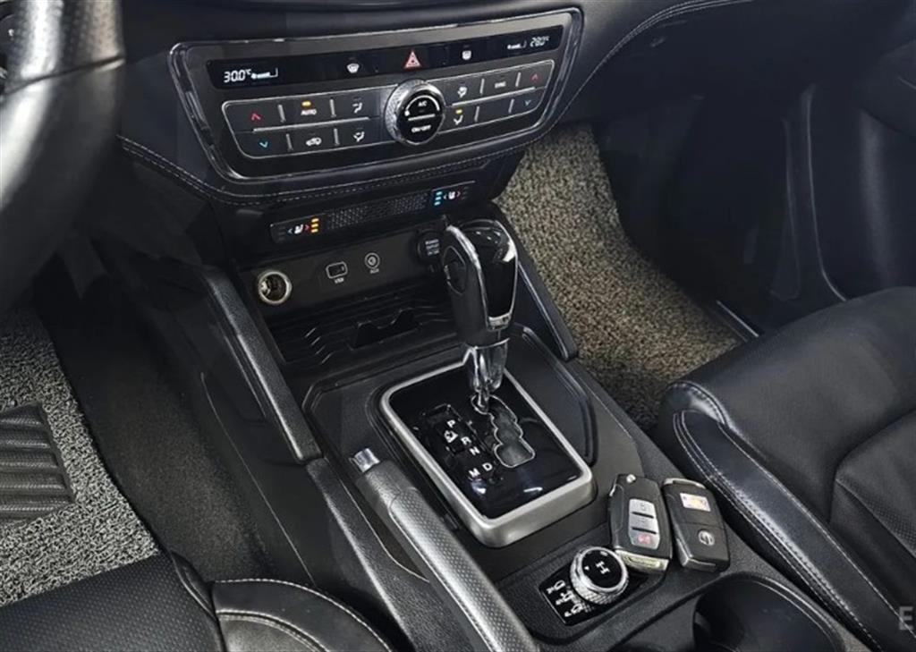 Ssangyong Rexton - Vista 8