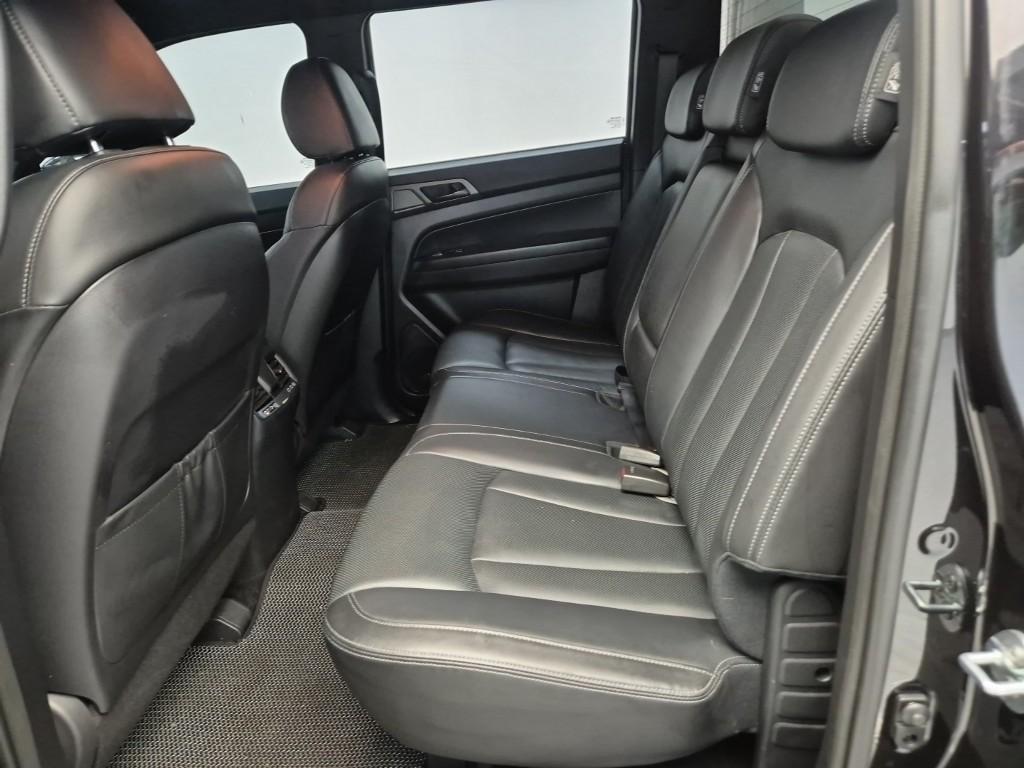 Ssangyong Rexton - Vista 9