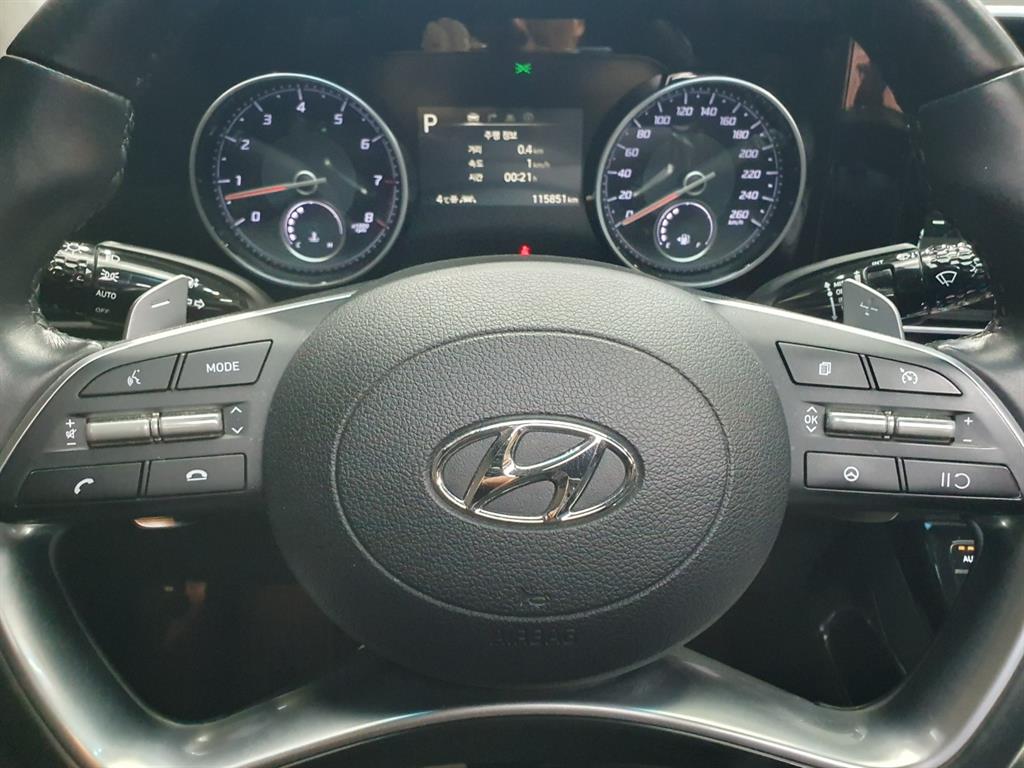 HYUNDAI Grandeur - Vista 11