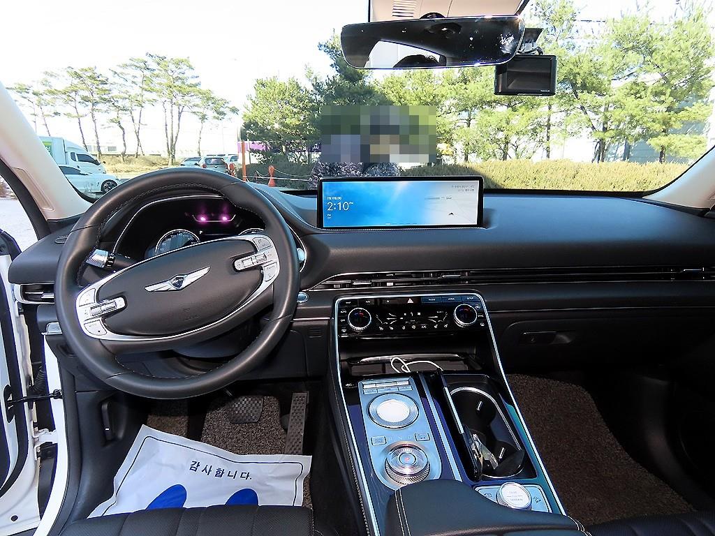 Genesis GV80 - Vista 7