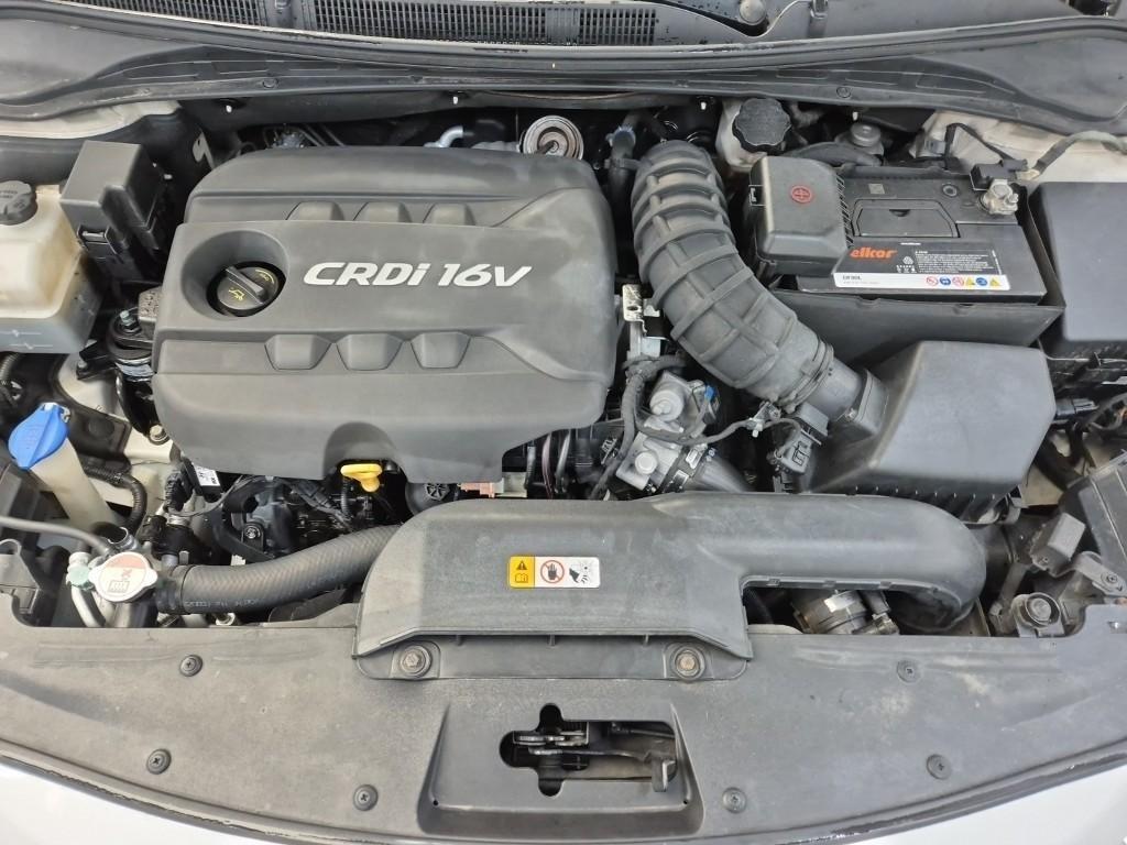 HYUNDAI i40 - Vista 5