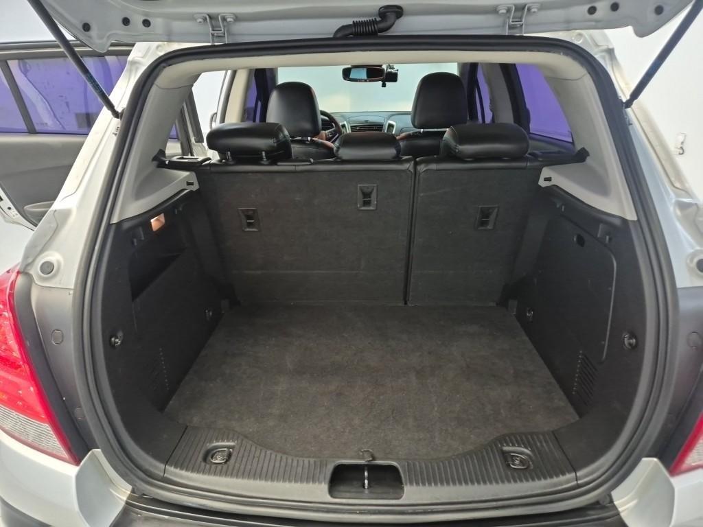 Chevrolet Trax 2013 Plateado - Importación desde Corea - HF Imports Iquique - Foto 18
