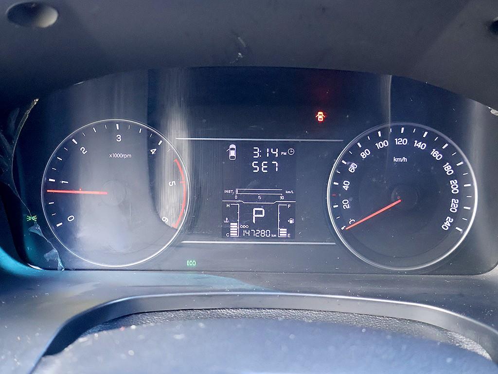 Ssangyong Rexton - Vista 11