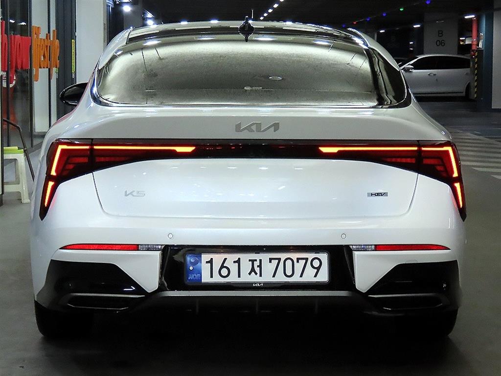KIA K5 - Vista 5