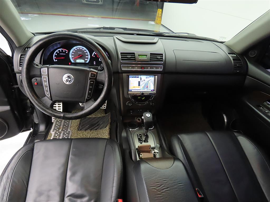 Ssangyong Rexton - Vista 7