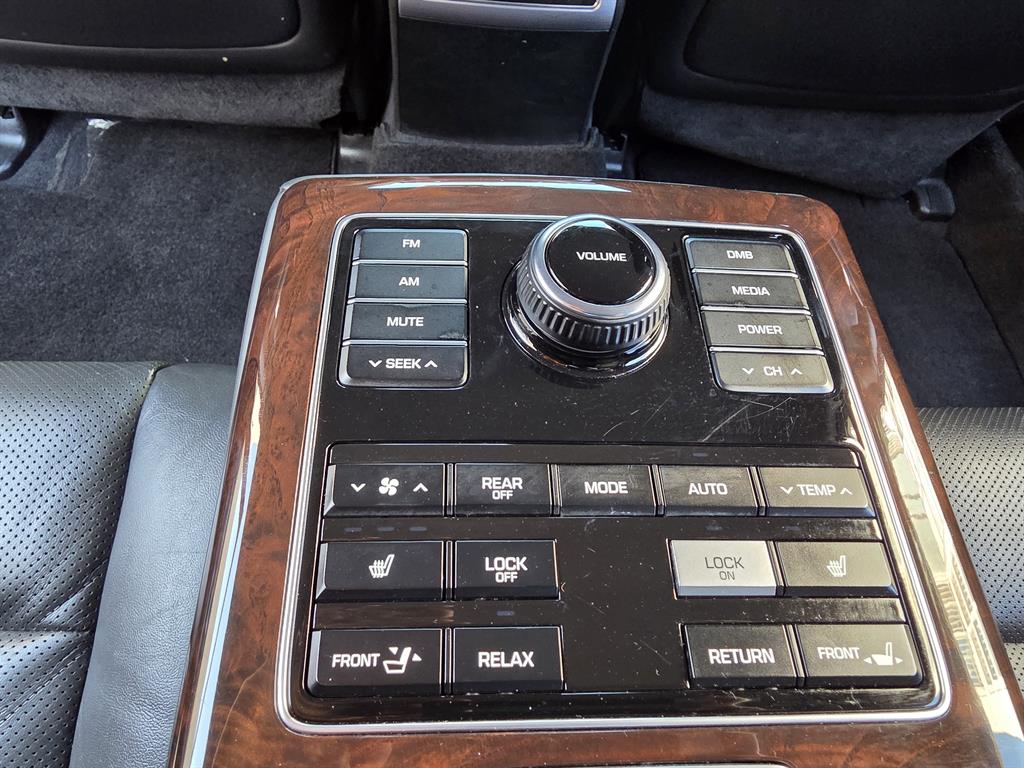 HYUNDAI Equus 2015 Negro - Importación desde Corea - HF Imports Iquique - Foto 17