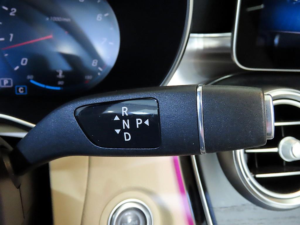 Mercedes Benz C Class 2021 Blanco - Importación desde Corea - HF Imports Iquique - Foto 15