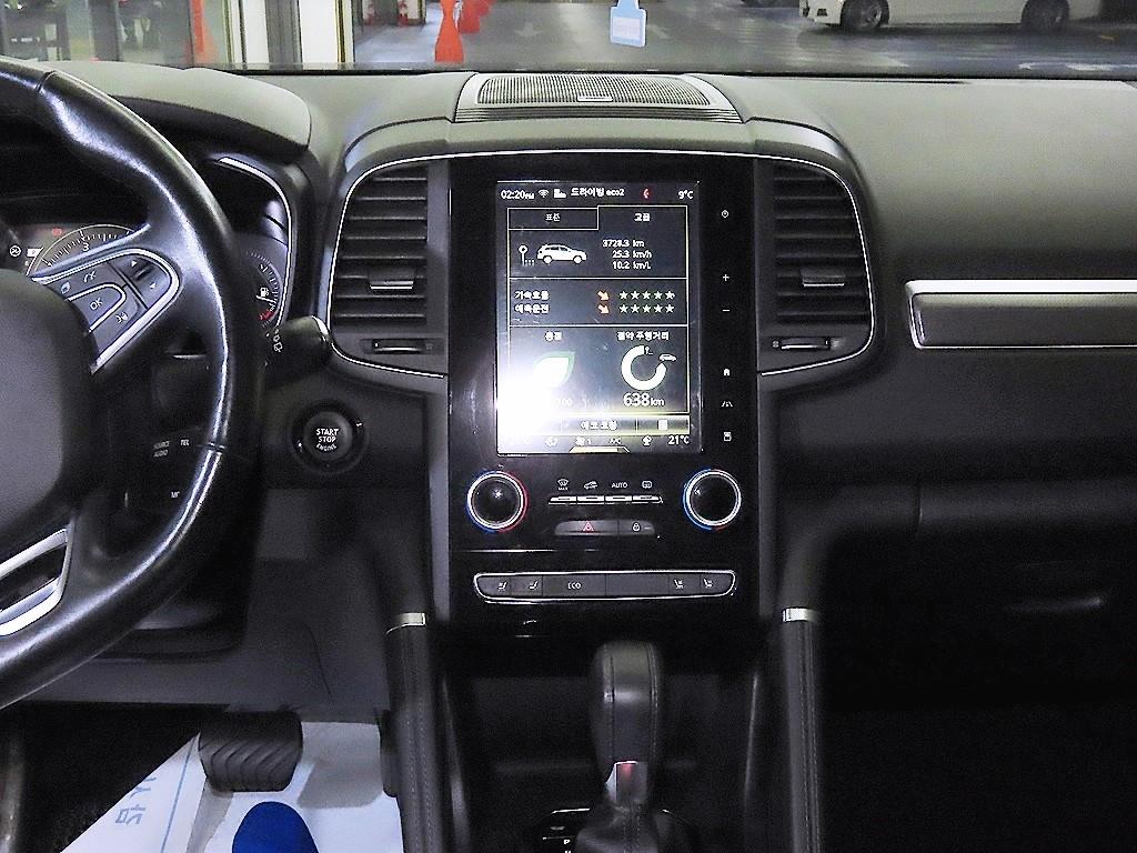 SAMSUNG QM6 - Vista 11