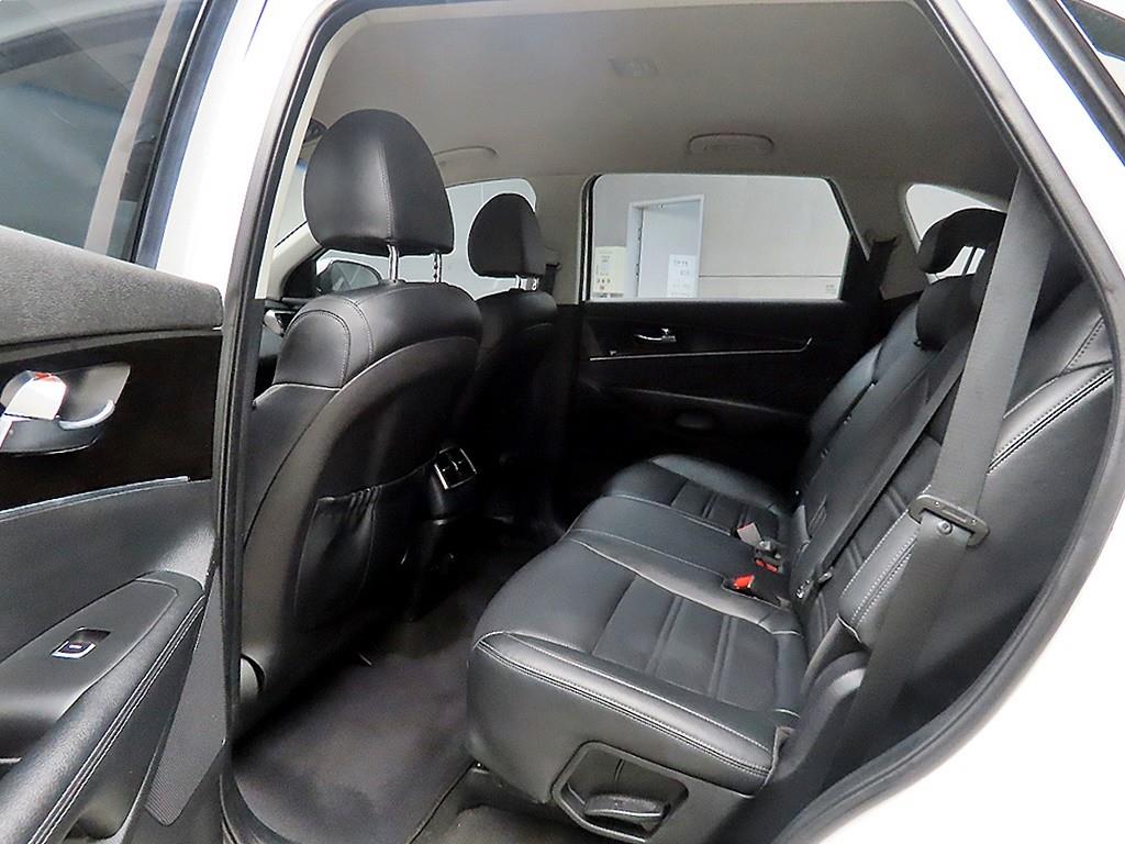 KIA Sorento - Vista 6