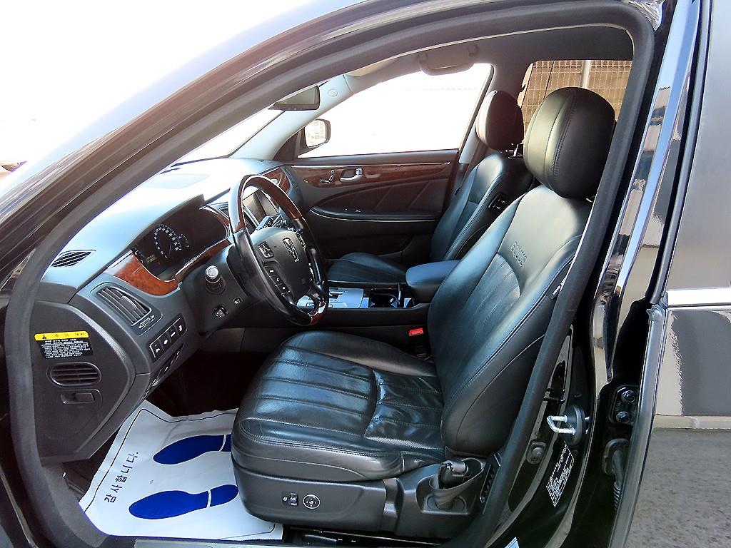 HYUNDAI Equus - Vista 5