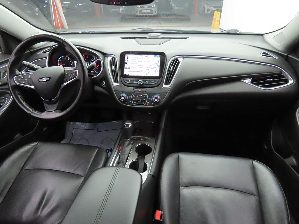 Chevrolet Malibu - Vista 5