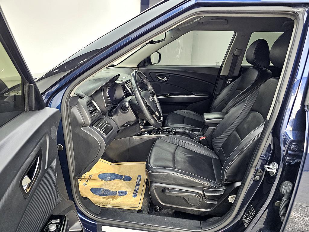 Ssangyong Tivoli - Vista 8