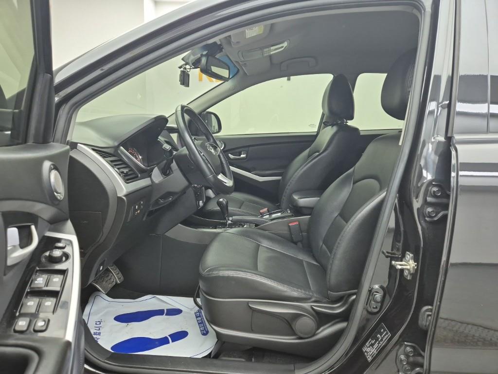 Ssangyong Korando - Vista 11