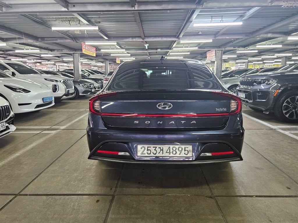 HYUNDAI Sonata - Vista 4