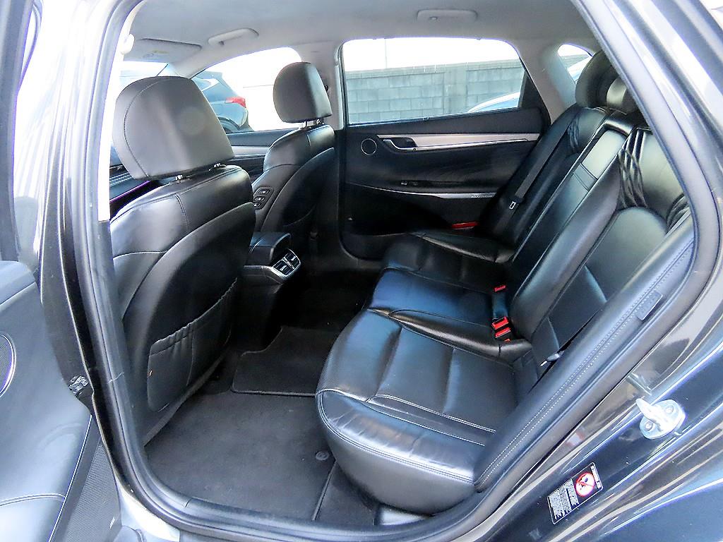 HYUNDAI Grandeur - Vista 6