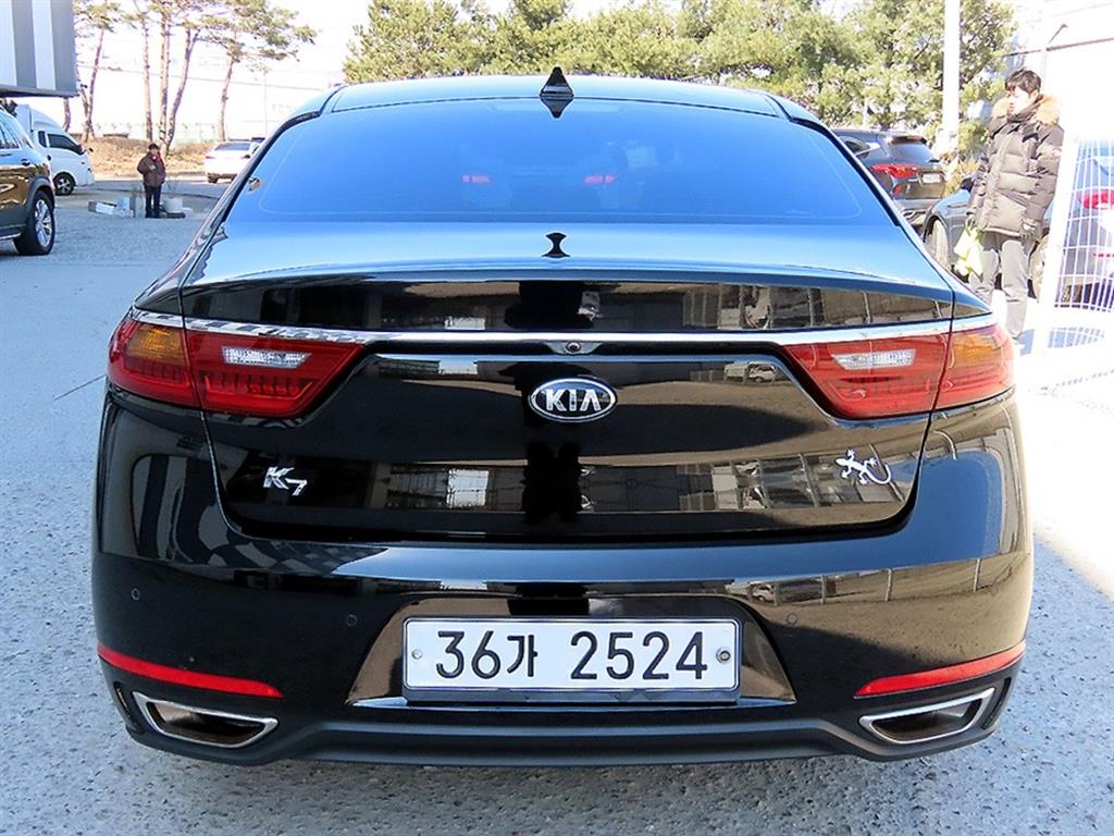 KIA K7 - Vista 4