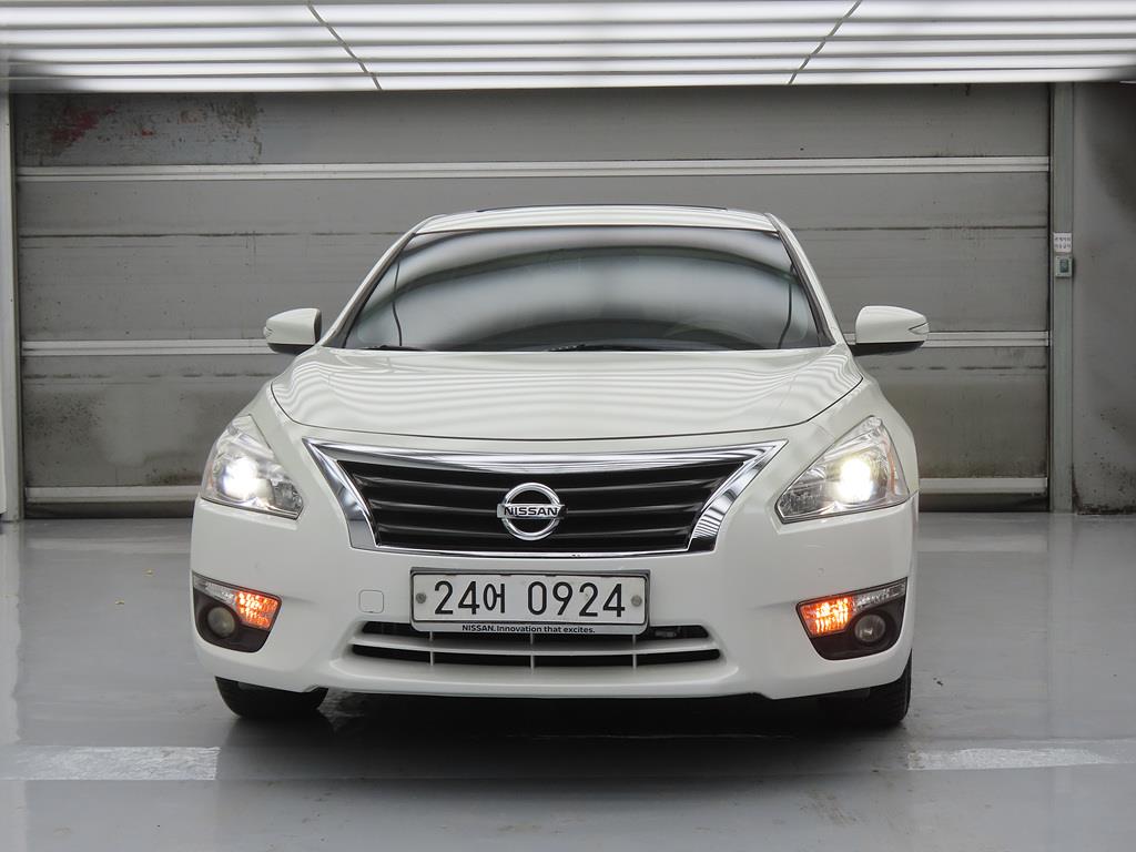 Nissan Altima - Vista 2