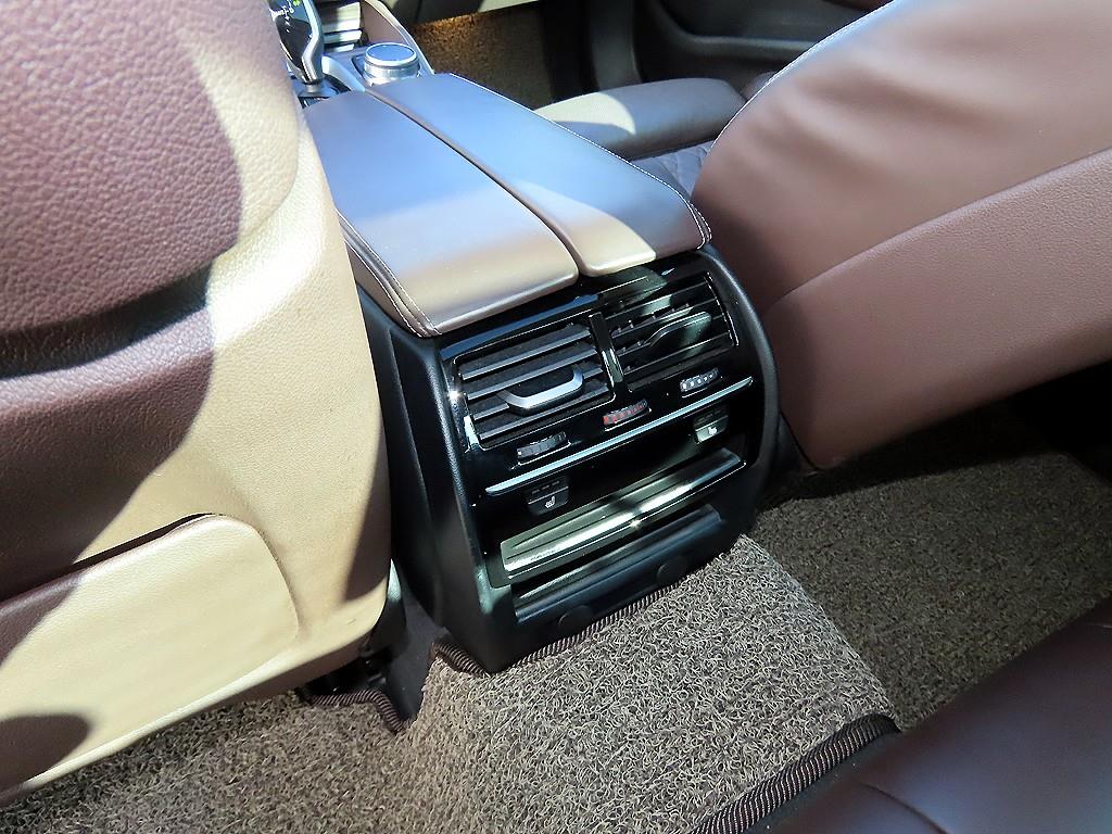 BMW 5 Series 2019 Gris - Importación desde Corea - HF Imports Iquique - Foto 16