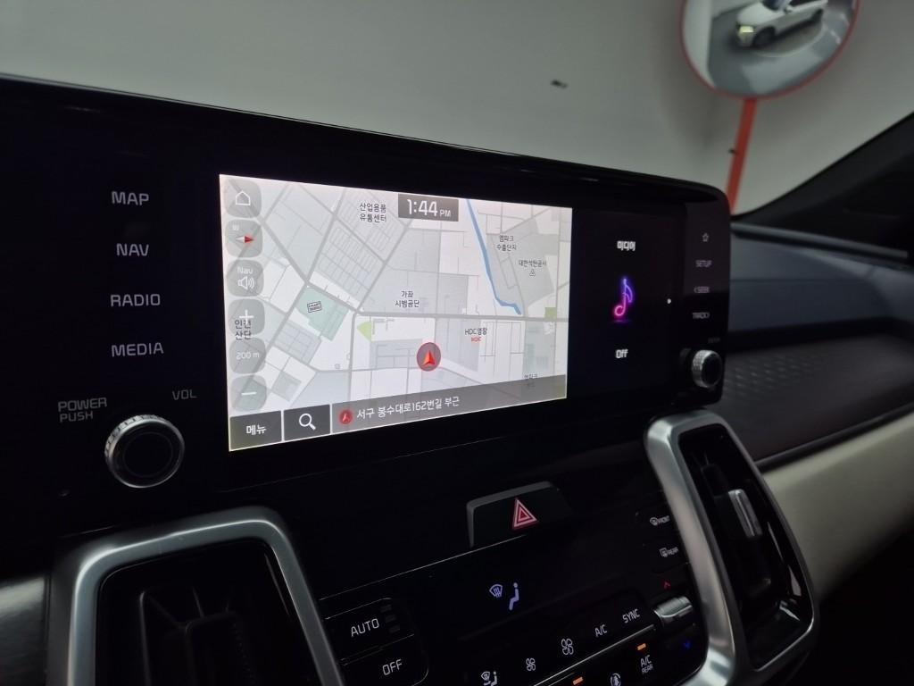 KIA Sorento - Vista 8