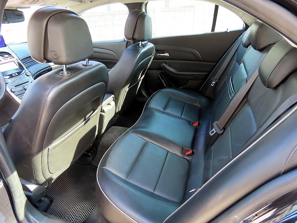 Chevrolet Malibu - Vista 6