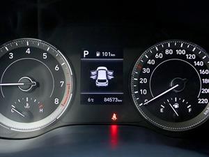 HYUNDAI Venue - Vista 12