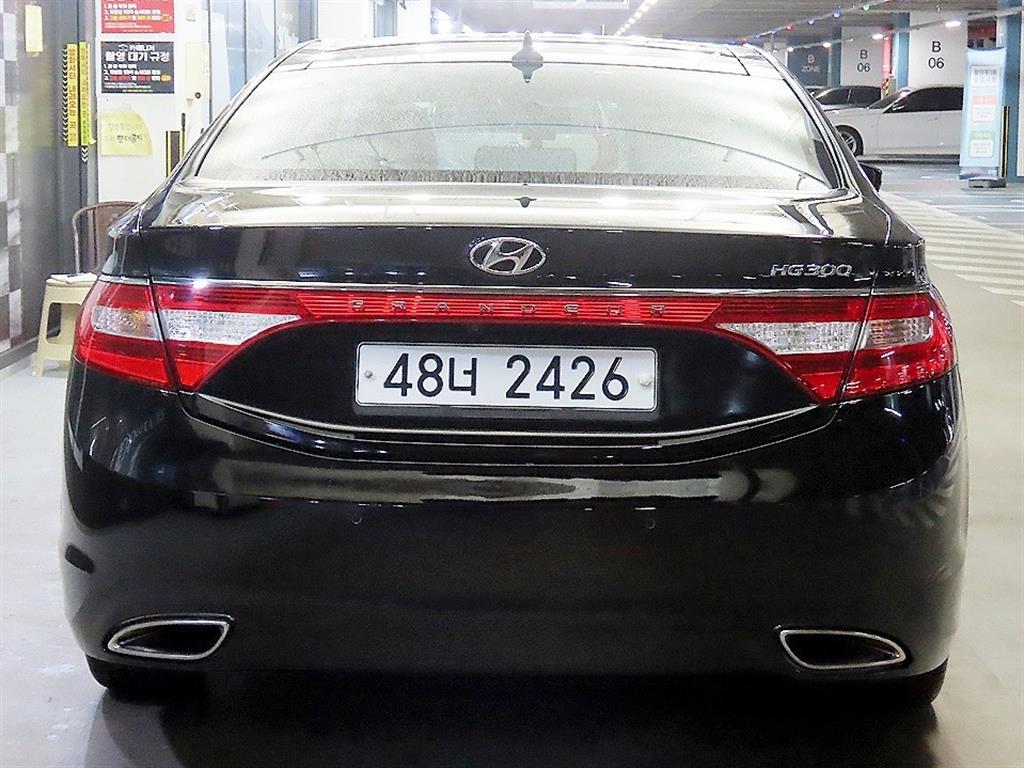 HYUNDAI Grandeur - Vista 5