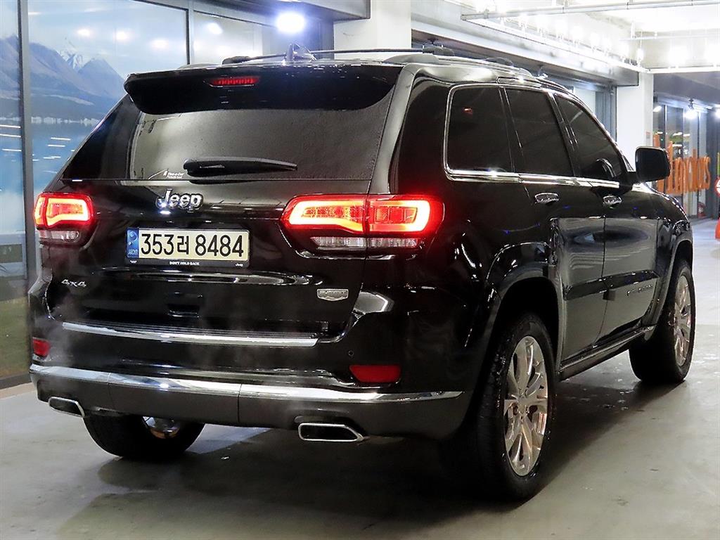 Jeep Cherokee - Vista 4