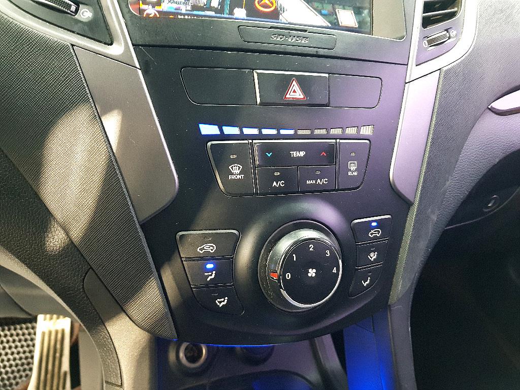 HYUNDAI Santa Fe - Vista 11