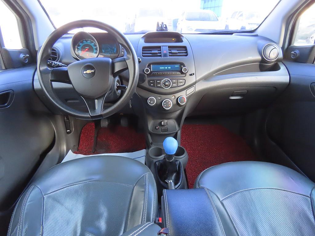 Chevrolet Spark - Vista 5