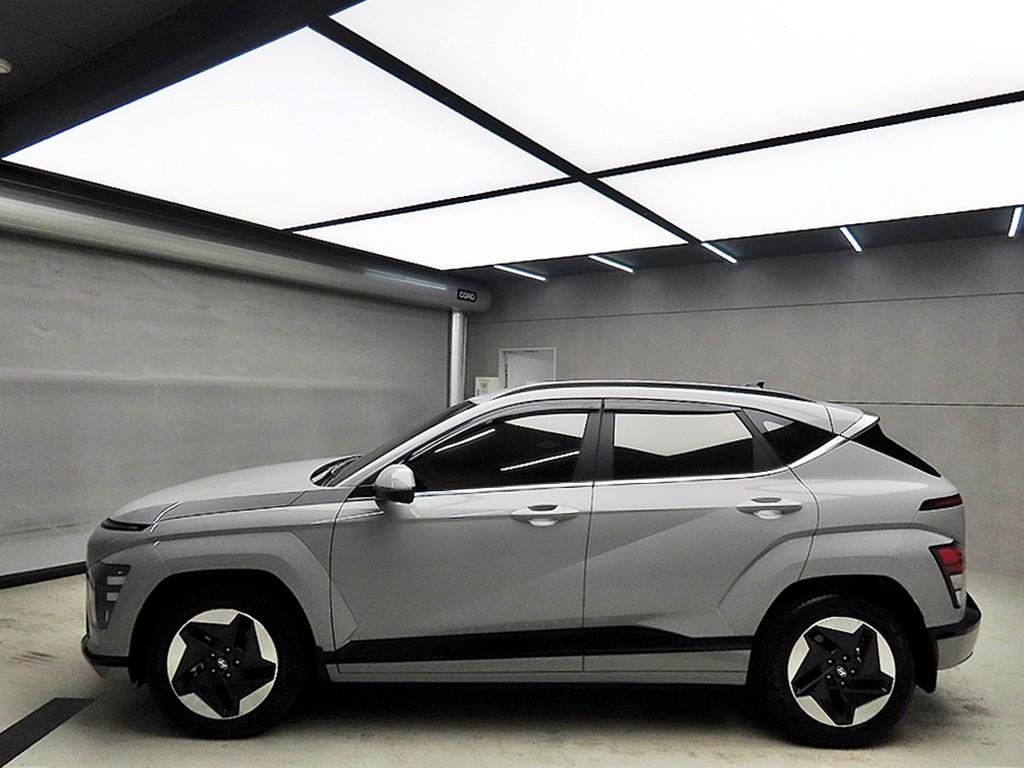 HYUNDAI Kona - Vista 4