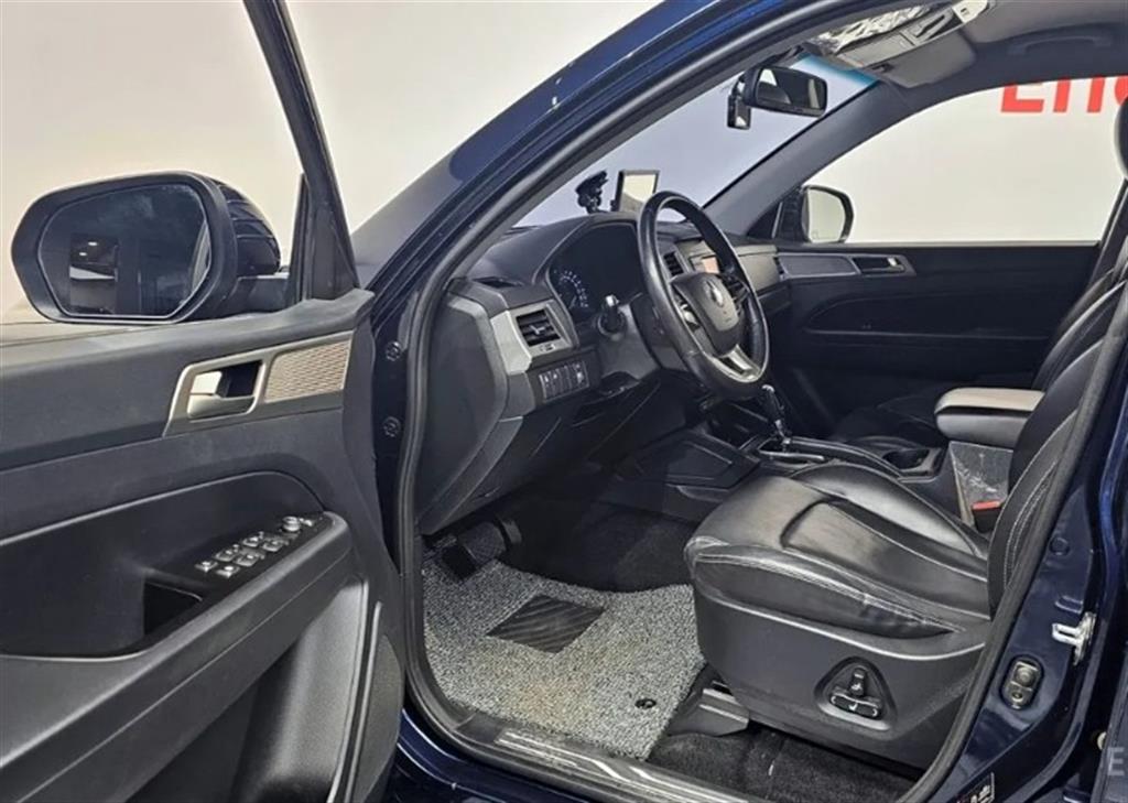 Ssangyong Rexton - Vista 10