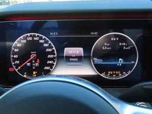 Mercedes Benz E class - Vista 10